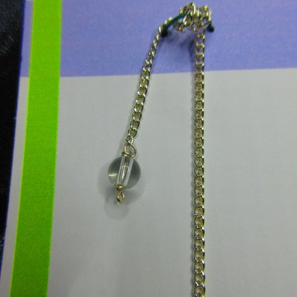 White Howlite Gemstone Dowsing Pendulum Meditation Tool - Picture 4 of 4